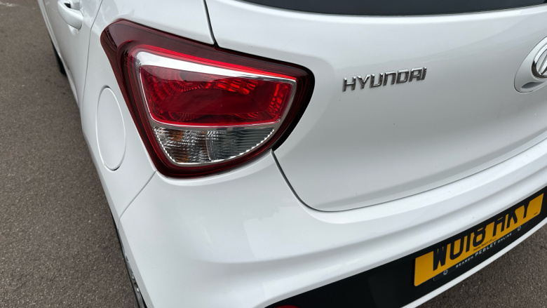 Hyundai i10 1.0 SE 5dr Petrol Hatchback